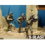 BL35090F - US OIF SOLDIER SHOOTING*