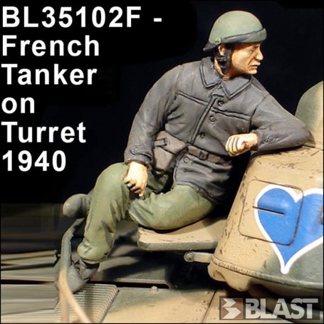 BL35102F - FRENCH TANK COMMANDER ON TURRET 1940*