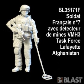 BL35171F - SOLDAT FRANCAIS N7 AVEC DETECTEUR DE MINES - TASK FORCE LAFAYETTE - AFGHA